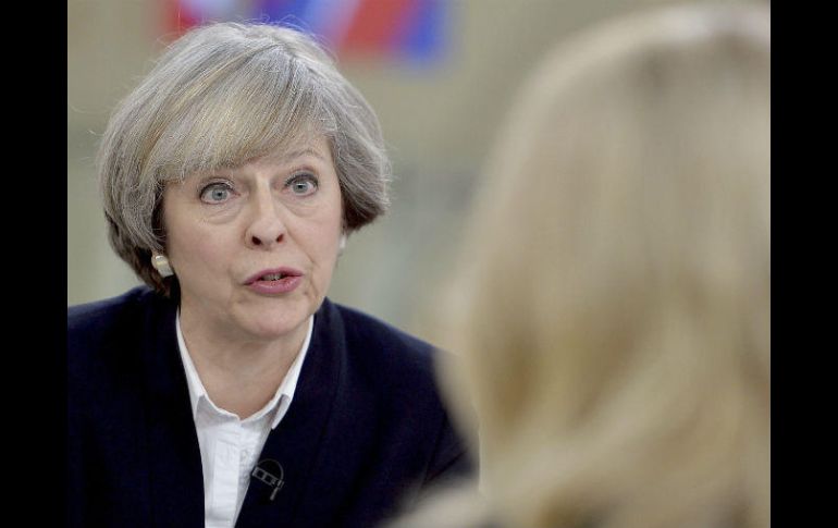 La primera ministra británica Theresa May tiene previsto dar ese paso este 29; iniciaría un periodo de dos años de diálogo. AP / ARCHIVO