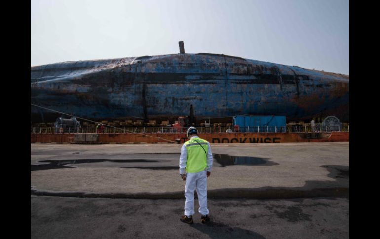 Los restos del barco Sewol fueron trasladados hasta el puerto suroccidental de Mokpo. AFP / E. Jones