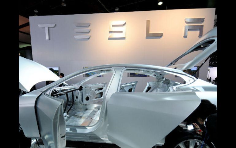 De acuerdo con Tesla, fueron entregados cerca de 13 mil 450 autos Model S y unas 11 mil 550 camionetas deportivas Model X. AFP / ARCHIVO