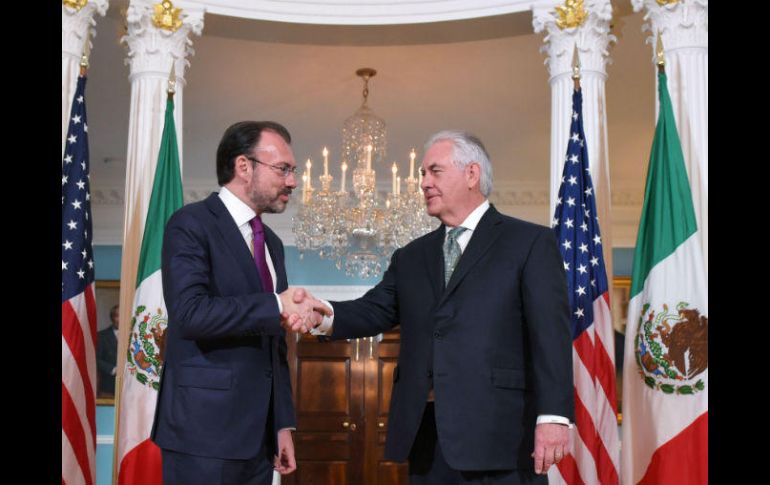 Videgaray y Tillerson abordaron ‘los esfuerzos en la OEA para estimular a Venezuela’. AFP / M. Ngan