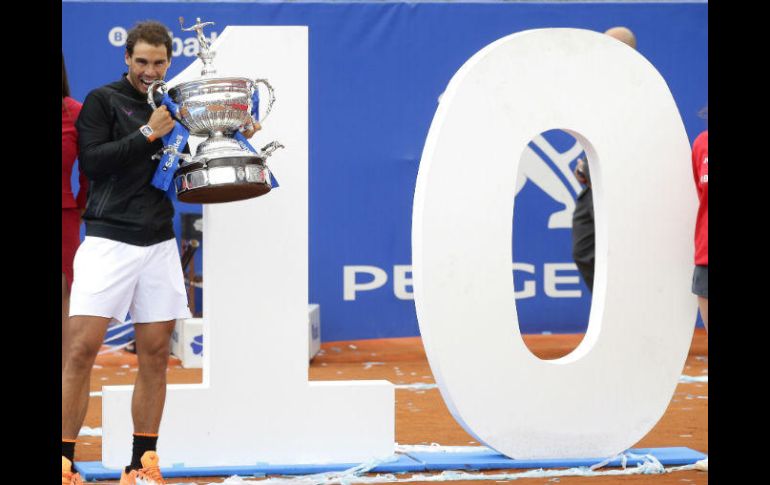 Nadal, de 30 años y número cinco mundial, alcanza su título 71 como profesional, 51 en arcilla. AP / M. Fernández