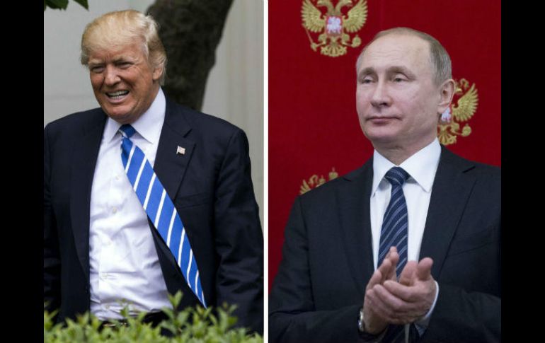El presidente de EU, Donald Trump, conversará con el presidente ruso, Vladimir Putin. EFE / AP