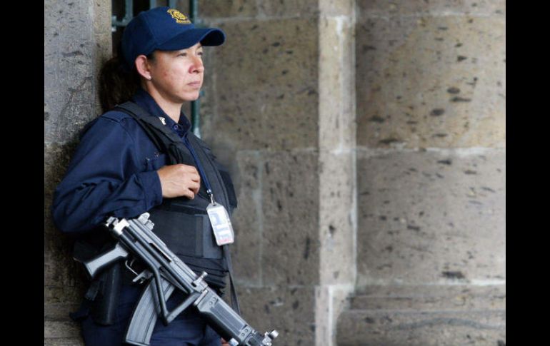 La Policía de Guadalajara cuenta con más de 600 mujeres en sus filas, muchas de ellas son mamás. EL INFORMADOR / ARCHIVO