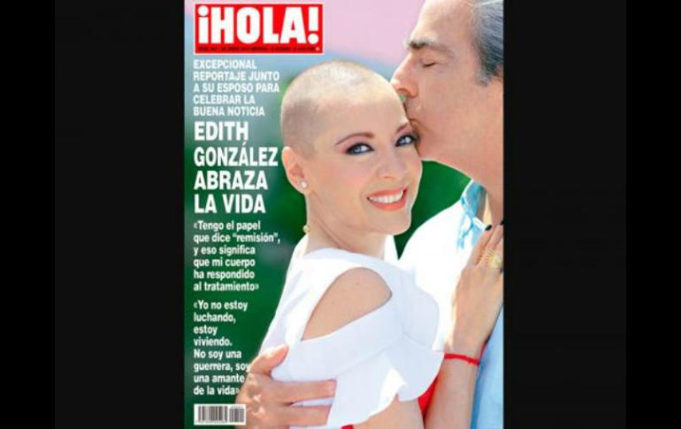 Aparece en la portada del número más reciente de la publicación junto a su esposo, Lorenzo Lazo. TWITTER / @EdithGonzalezMx