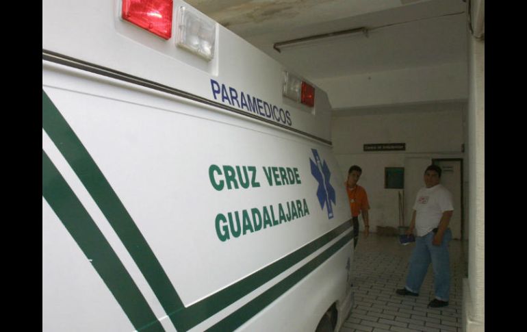 Paramédicos de la Cruz Verde atendieron a los afectados. EL INFORMADOR / Archivo