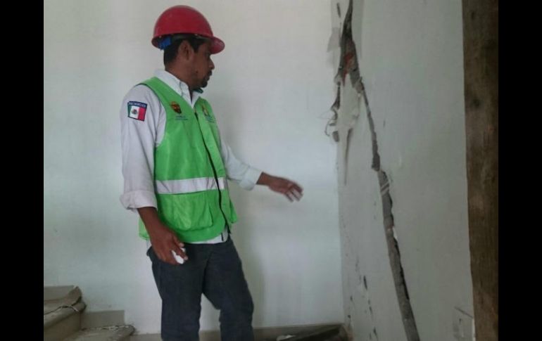 De esas viviendas, 921 presentan daños menores, dos mil 376 daños parciales y 491 daños totales. TWITTER / @pcivilchiapas