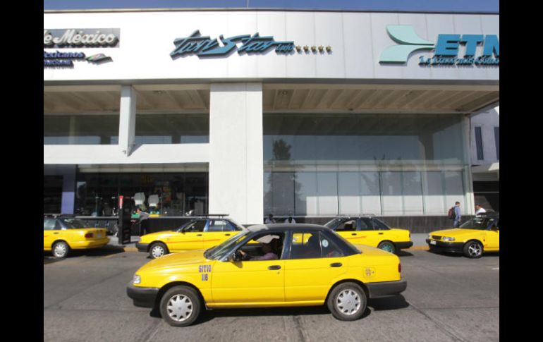 Se estiman que en Jalisco circulan 16 mil taxis, por lo que fuera de la metrópoli habría cerca de cuatro mil. EL INFORMADOR / ARCHIVO