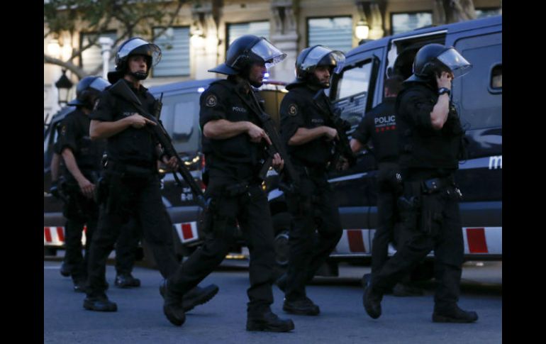 Ocurre horas después de que una furgoneta arrollara a decenas de personas en La Rambla en Barcelona. AFP / P. Barrena