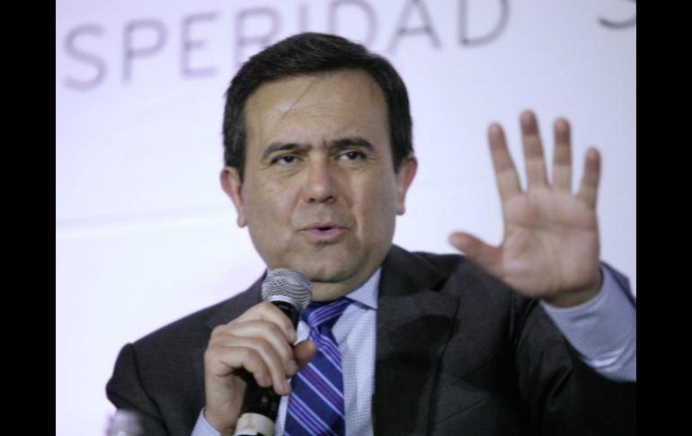 Ildefonso Guajardo señaló que la idea es terminar la negociación a finales del 2017 o principios de 2018. SUN / ARCHIVO