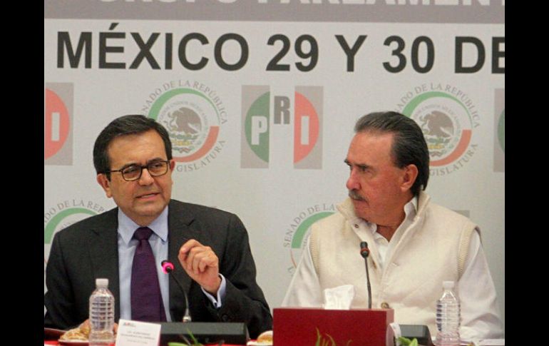 Ildefonso Guajardo estuvo presente en los trabajos de la XI Reunión plenaria de los Senadores del PRI. NTX / J. Espinosa