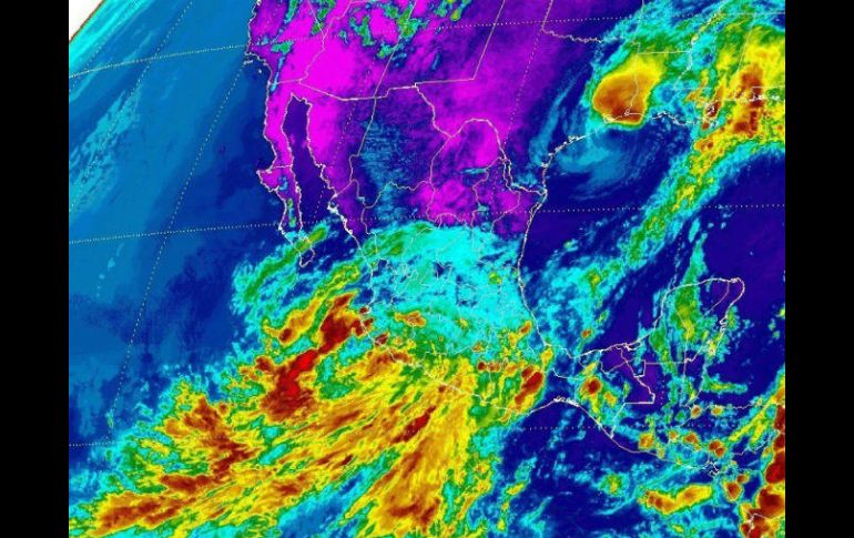 El SMN informó que la depresión tropical alcanzó vientos máximos de 45 km. por hora y se desplaza al noroeste a 15 km. por hora. TWITTER / @conagua_mx