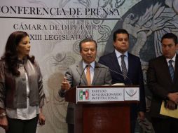 César Camacho dijo que quien define la agenda a discutir en San Lázaro es el órgano de gobierno conocido como la Jucopo. TWITTER /  @CCQ_PRI