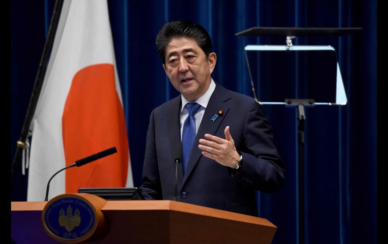 Shinzo Abe justificó esta convocatoria por la necesidad de lograr 'más unidad' para 'superar la crisis' de Corea del Norte.