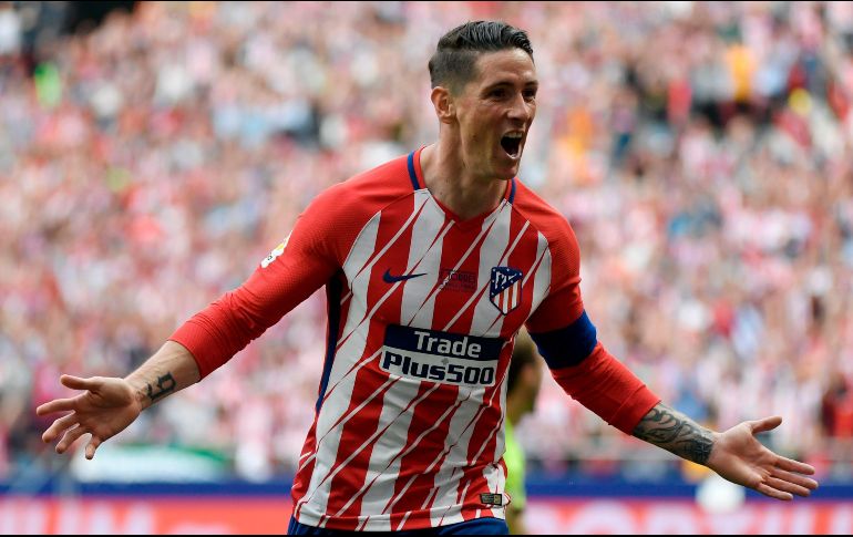 Torres anota al 42' y después al 60'. AFP/G. Buoys