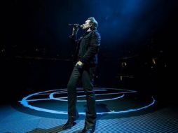 Bono tropezó en el escenario y rodó por las escaleras. INSTAGRAM / u2