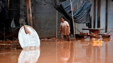 Al menos 13 aldeas de Attapeu quedaron inundadas tras el derrumbe. AFP/N. Nguyen