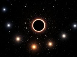 Astrónomos pudieron seguir el movimiento de la estrella S2 cuando pasaba en mayo pasado a menos de 20 mil millones de kilómetros del agujero negro. AFP / Observatorio Espacial Europeo / M. Kornmesser