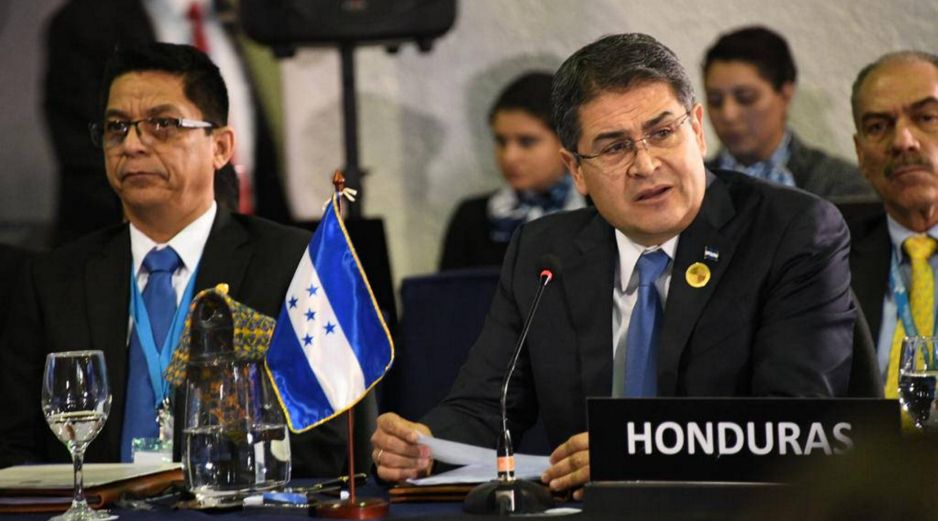 Juan Orlando Hernández no se refirió de manera directa a la pobreza y la delincuencia, argumentos que han dado las familias de la caravana como razones para abandonar Honduras. NTX / P. Palomo