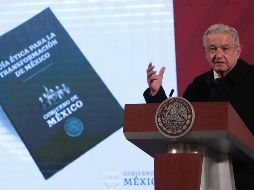 Andrés Manuel López Obrador presenta la 