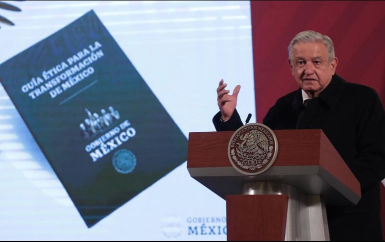 Andrés Manuel López Obrador presenta la 