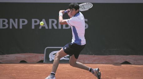 Rodrigo Pacheco tuvo una destacada actuación en los torneos juveniles de Roland Garros, llevándose el título en la modalidad de dobles junto al ruso Yaroslav Denim. AFP/A. Poujoulat