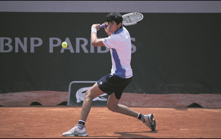 Rodrigo Pacheco tuvo una destacada actuación en los torneos juveniles de Roland Garros, llevándose el título en la modalidad de dobles junto al ruso Yaroslav Denim. AFP/A. Poujoulat