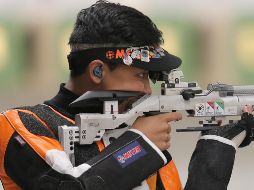 Edson Ramírez se ha sumado en la obtención de medallas para México al ganar oro en tiro con rifle de aire 10 metros. AFP / ARCHIVO