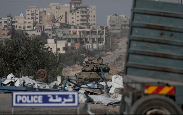 Este lunes se cumple el cuarto día de tregua en Gaza, en medio de la incertidumbre sobre si se prolongará más días, una posibilidad que incluía el acuerdo alcanzado la semana pasada por ambas partes. EFE / M. Saber