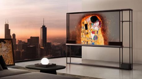 Una de las innovaciones tecnológicas más impresionantes estrenada en el CES 2024 es este televisor transparente de la marca LG. ESPECIAL / LG