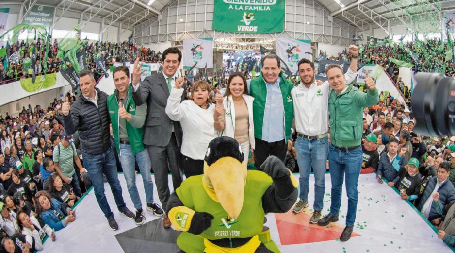 Integrantes del Verde le dieron la bienvenida al partido a Eruviel. ESPECIAL