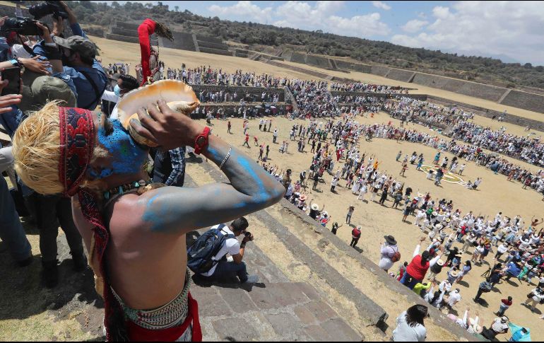 En México entre el 20 y 21 de marzo, varios turistas deciden recibir el equinoccio de primavera en algunas zonas arqueológicas, como Teotihuacán, Chichén Itzá y Monte Albán para ver el ascenso del Sol sobre las pirámides. SUN/ J. Alvarado.