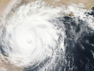 A escasos meses del inicio de la temporada de lluvias, se pronostican huracanes. ESPECIAL/Foto de NASA en Unsplash