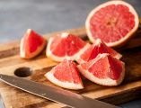 Existe una fruta capaz de producir colágeno de manera natural y es aliada para bajar de peso.ESPECIAL / Foto de Anna Wlodarczyk en Unsplash