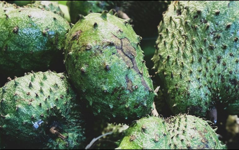 La guanábana es una fruta con múltiples beneficios. ESPECIAL/ Foto de Liar Liur en Unsplash