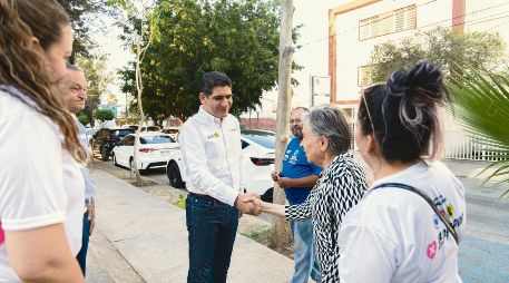 Santos Rizo reafirmó su compromiso de trabajar en colaboración con los ciudadanos para construir un municipio más seguro. ESPECIAL